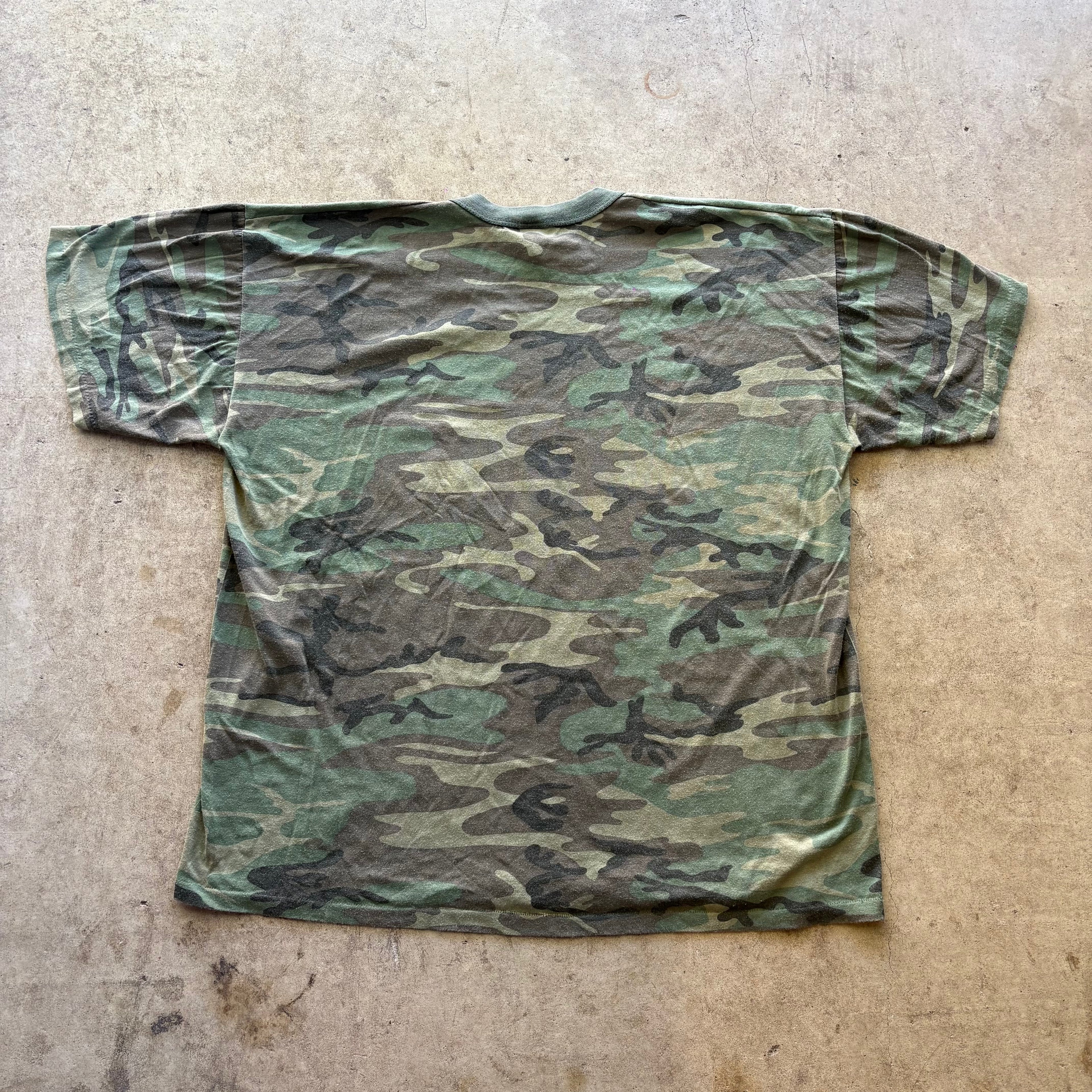bubbles camo tee [XL]